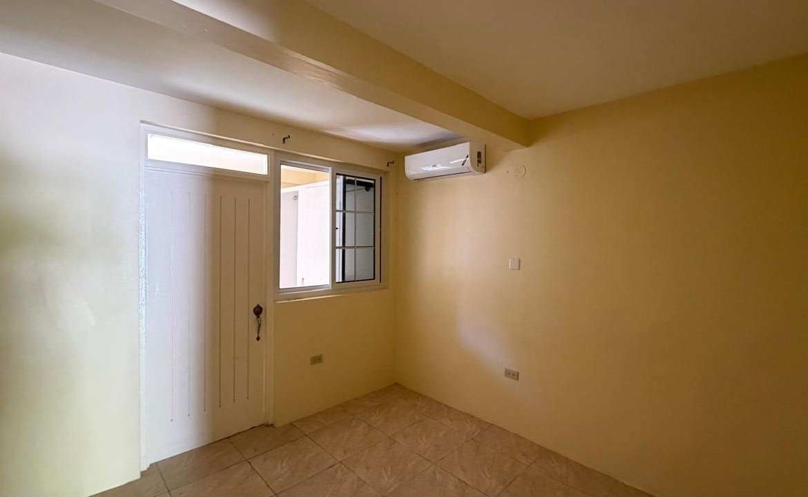 Sixth image of 1 Glendon Circle, Hope Past in Kingston 6, St. Andrew, Jamaica - property is For Rent
