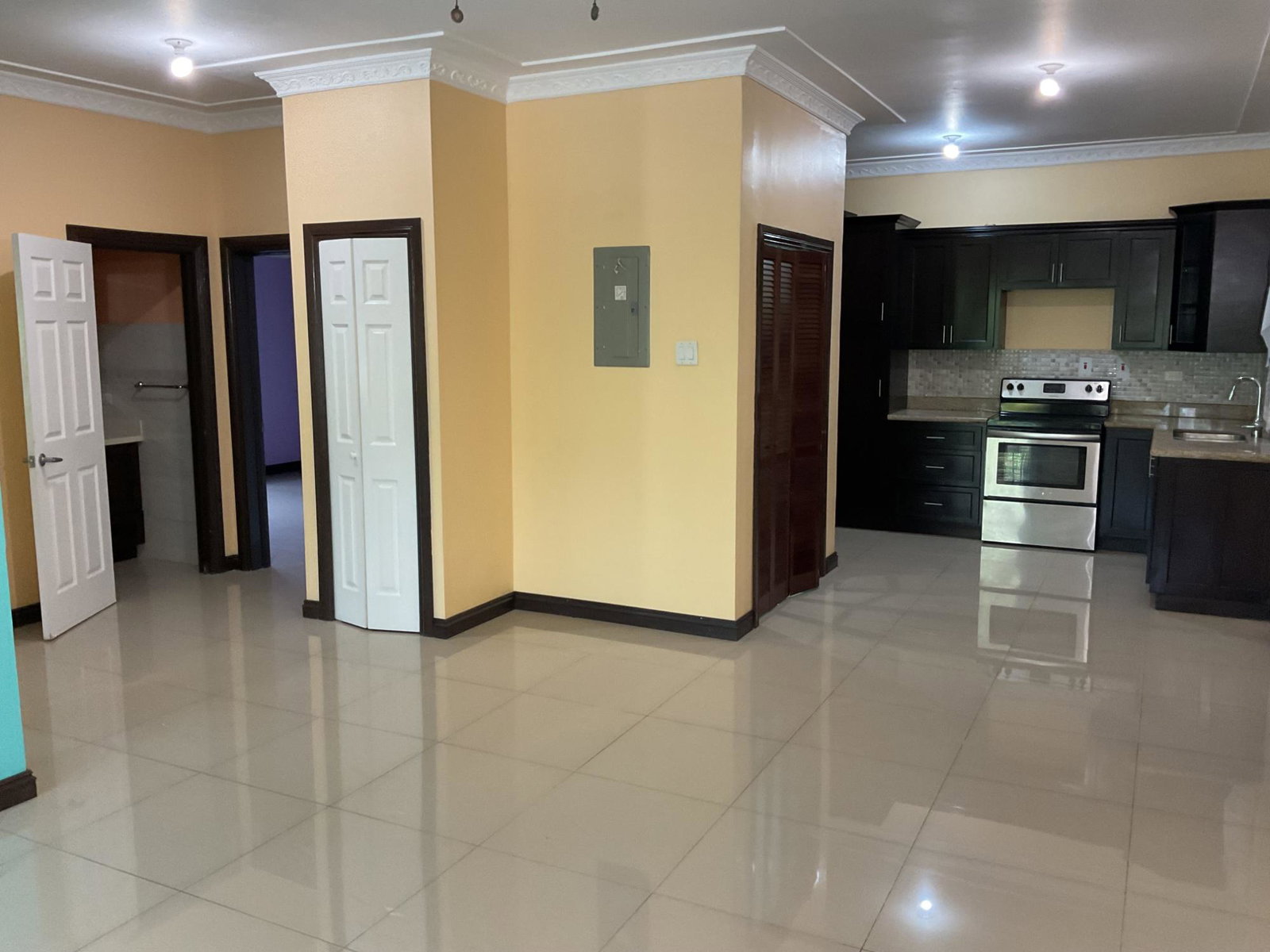 Charming-2-Bed-Apartment-for-Rent-at-8-11-Park-Avenue-St.-Andrew-Jamaica Fourth image of 8-11 Park Avenue in Kingston 19, St. Andrew, Jamaica - property is For Rent