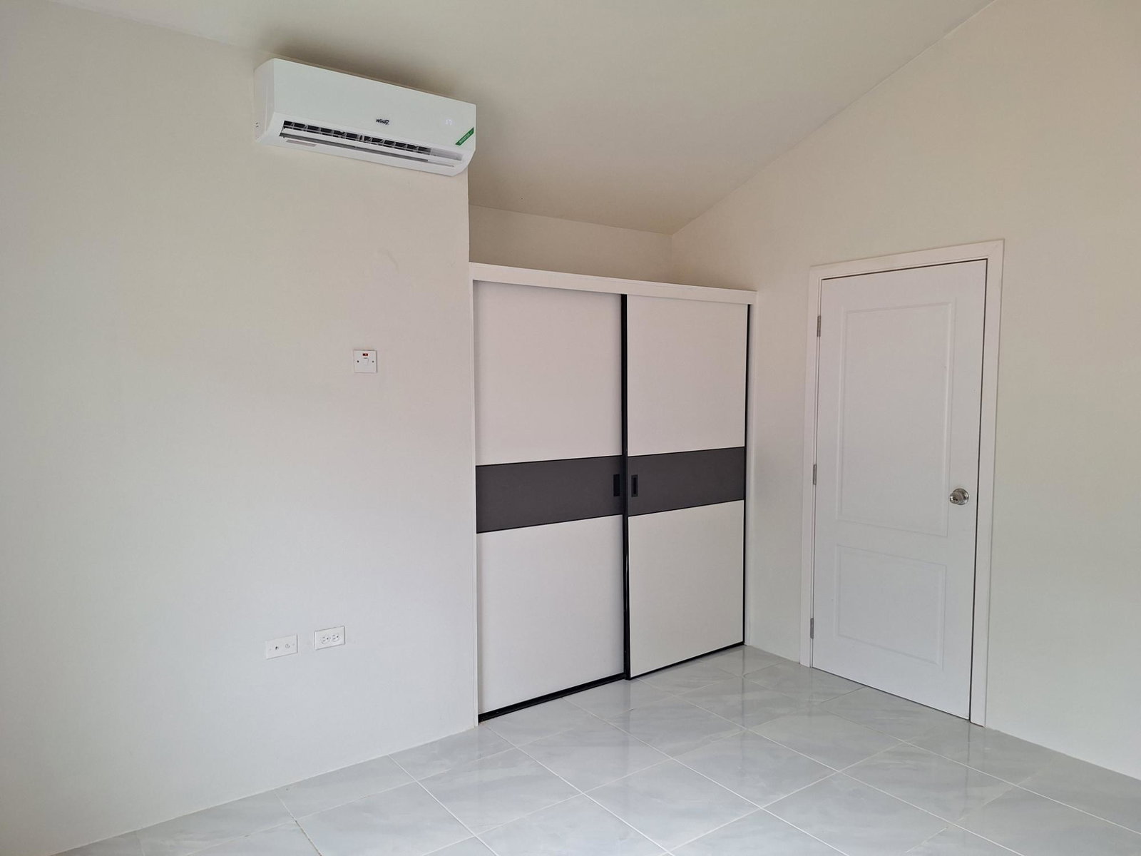 Fifteenth image of 609-609 Camelot Village Phase 5 in Discovery Bay, St. Ann, Jamaica - property is For Rent