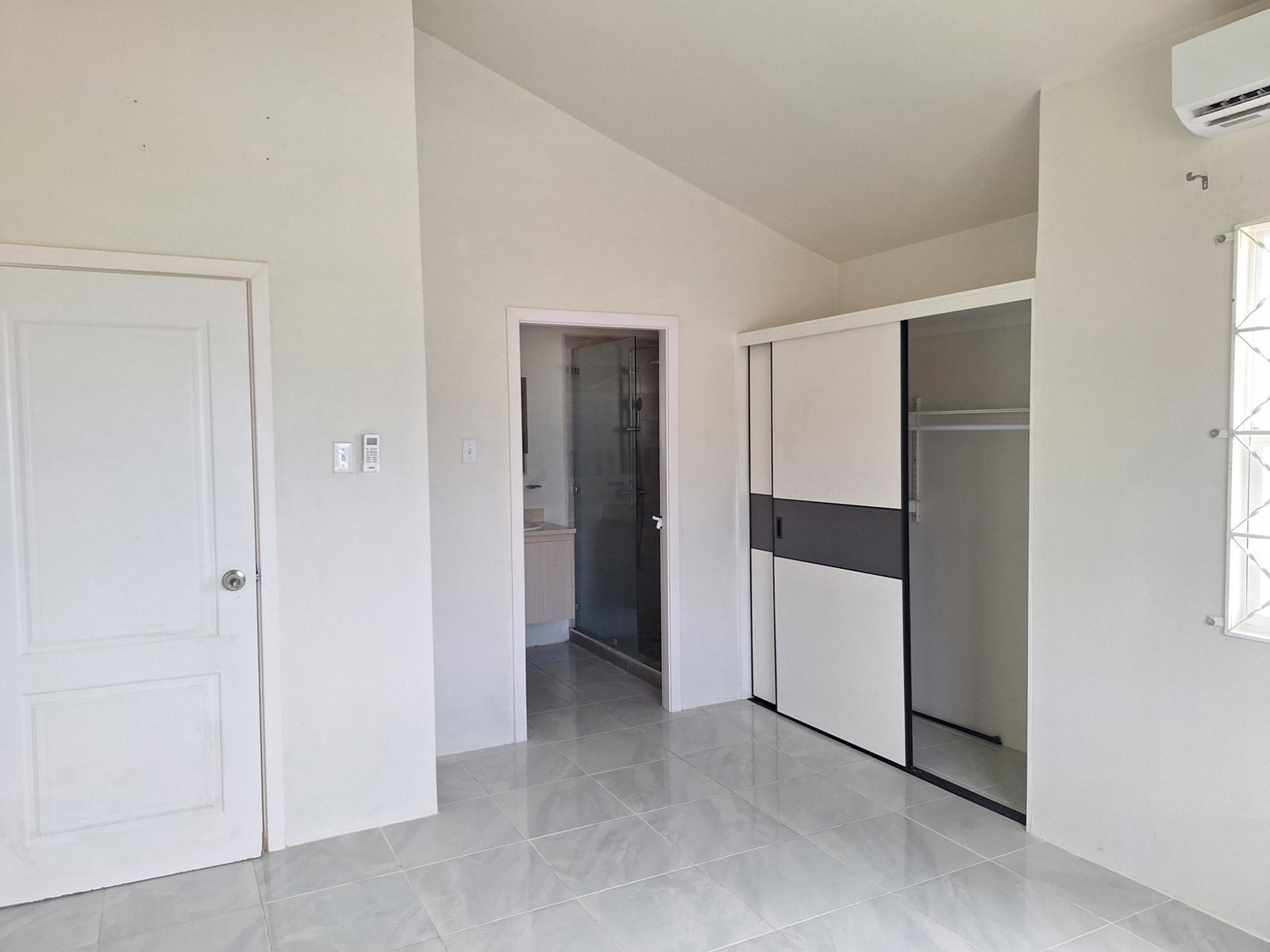 Tenth image of 609-609 Camelot Village Phase 5 in Discovery Bay, St. Ann, Jamaica - property is For Rent