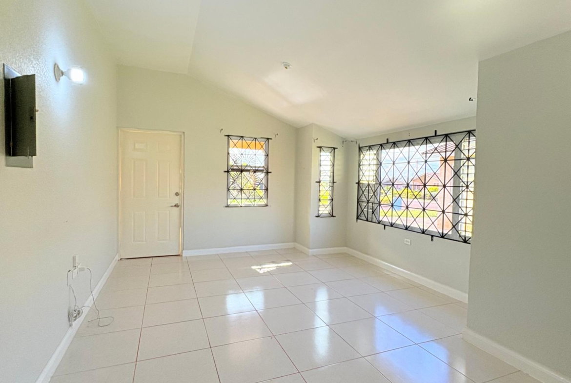 Second image of 441 Castle Run Avenue in Spanish Town, St. Catherine, Jamaica - property is For Rent