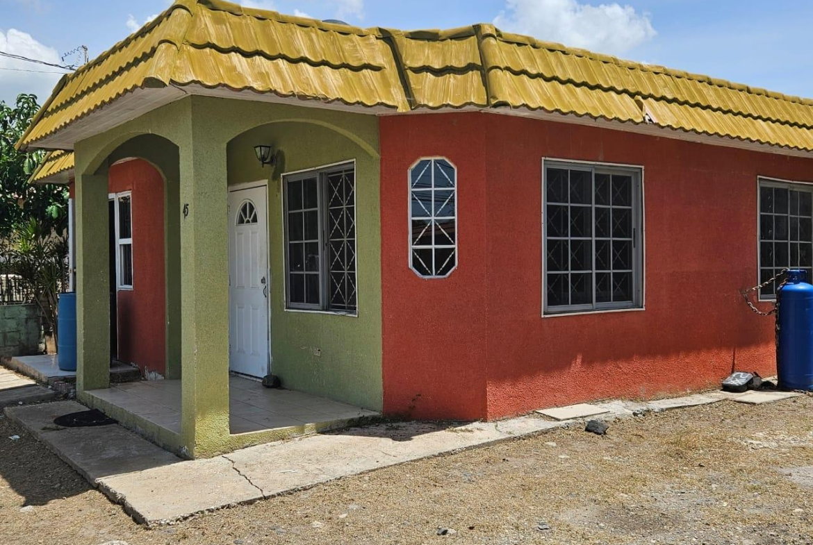 Fifth image of 54 Wedgewood Gardens, St. ca in Spanish Town, St. Catherine, Jamaica - property is For Rent