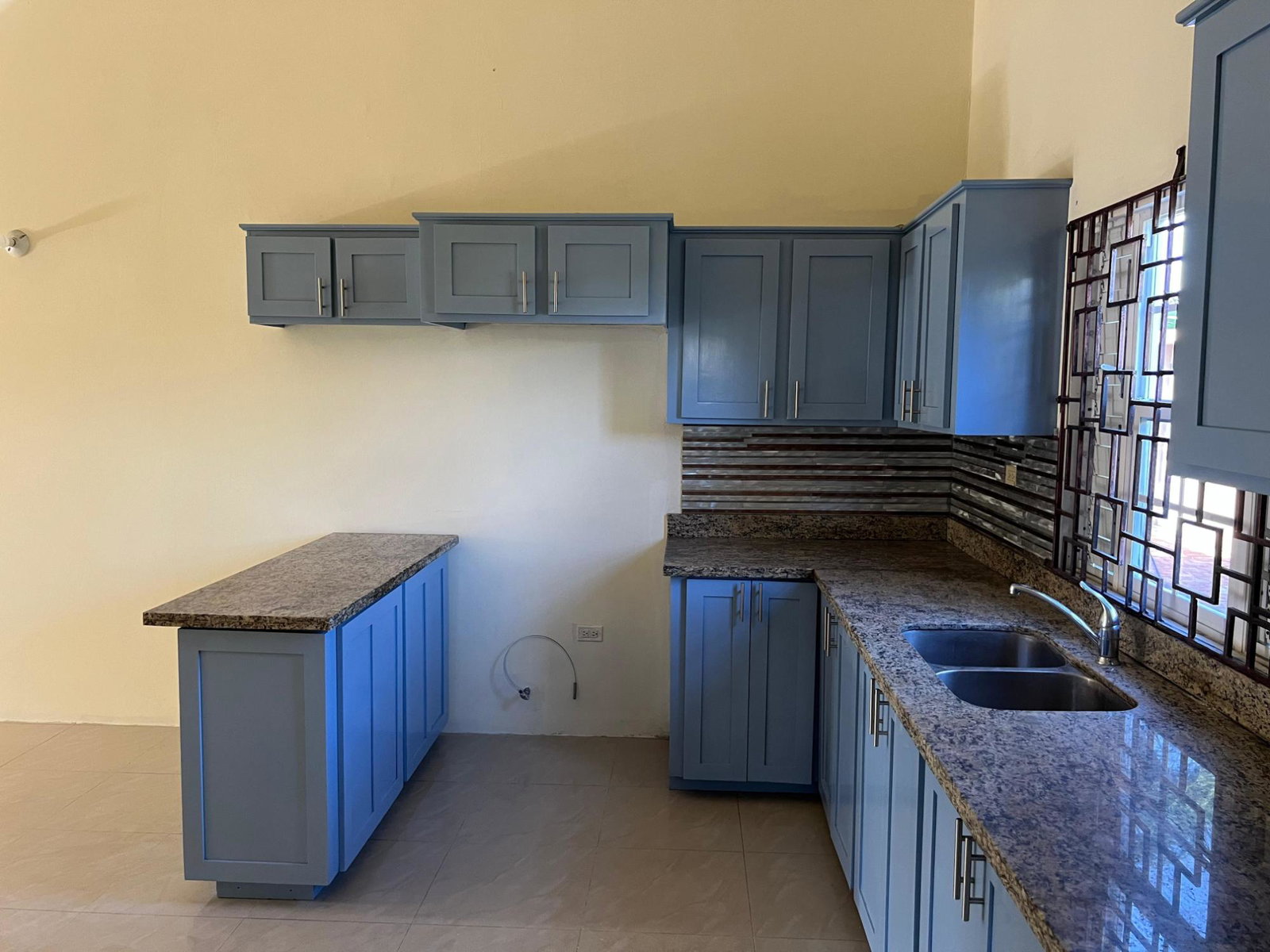 Charming-3-Bedroom-House-for-Rent-in-Drax-Hall-Country-Club-St.-Ann-Jamaica Sixth image of 5 Draxhall Country Club in Drax Hall Estate, St. Ann, Jamaica - property is For Rent