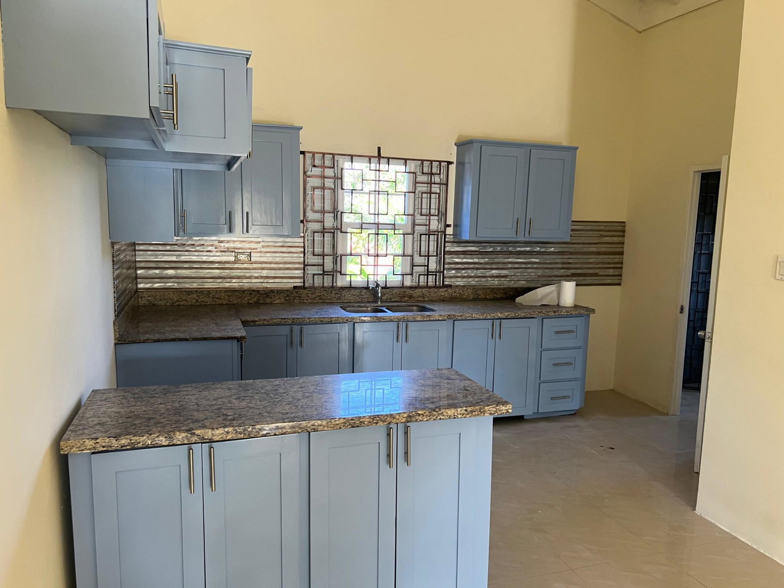 Charming-3-Bedroom-House-for-Rent-in-Drax-Hall-Country-Club-St.-Ann-Jamaica Ninth image of 5 Draxhall Country Club in Drax Hall Estate, St. Ann, Jamaica - property is For Rent