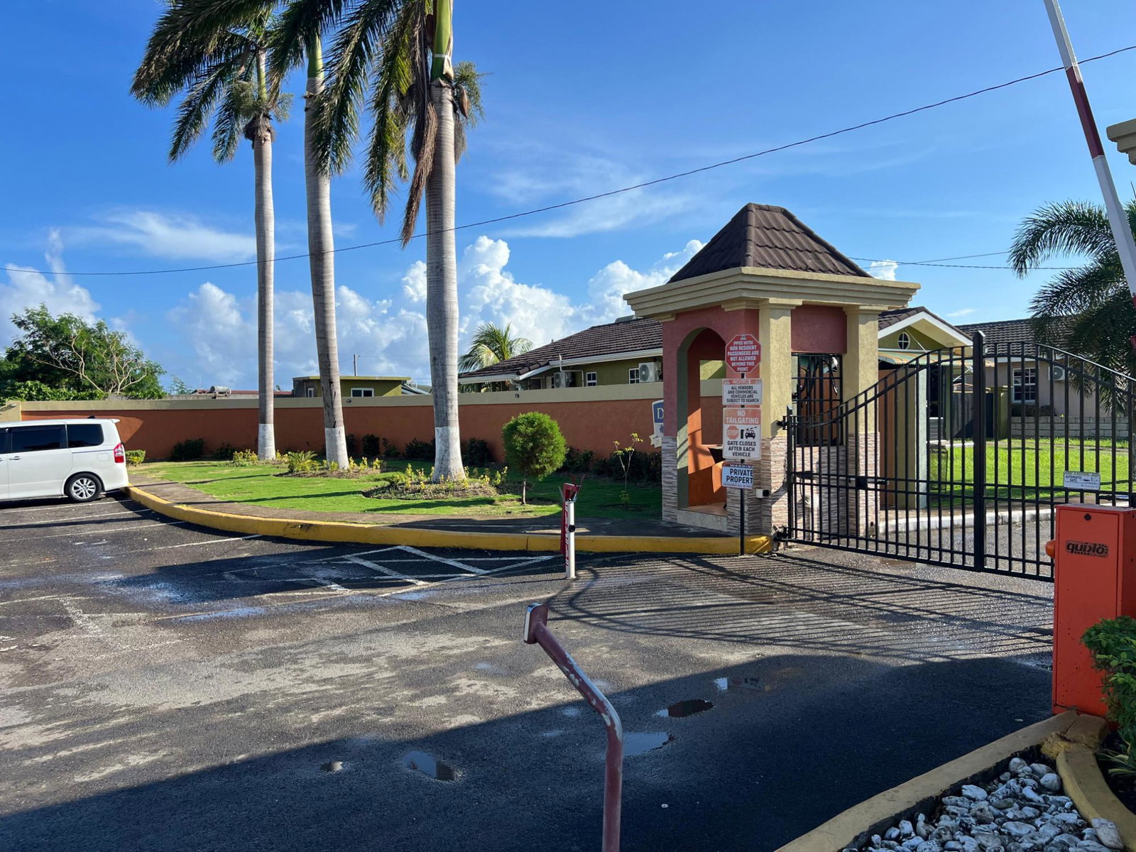 Charming-3-Bedroom-House-for-Rent-in-Drax-Hall-Country-Club-St.-Ann-Jamaica Tenth image of 5 Draxhall Country Club in Drax Hall Estate, St. Ann, Jamaica - property is For Rent