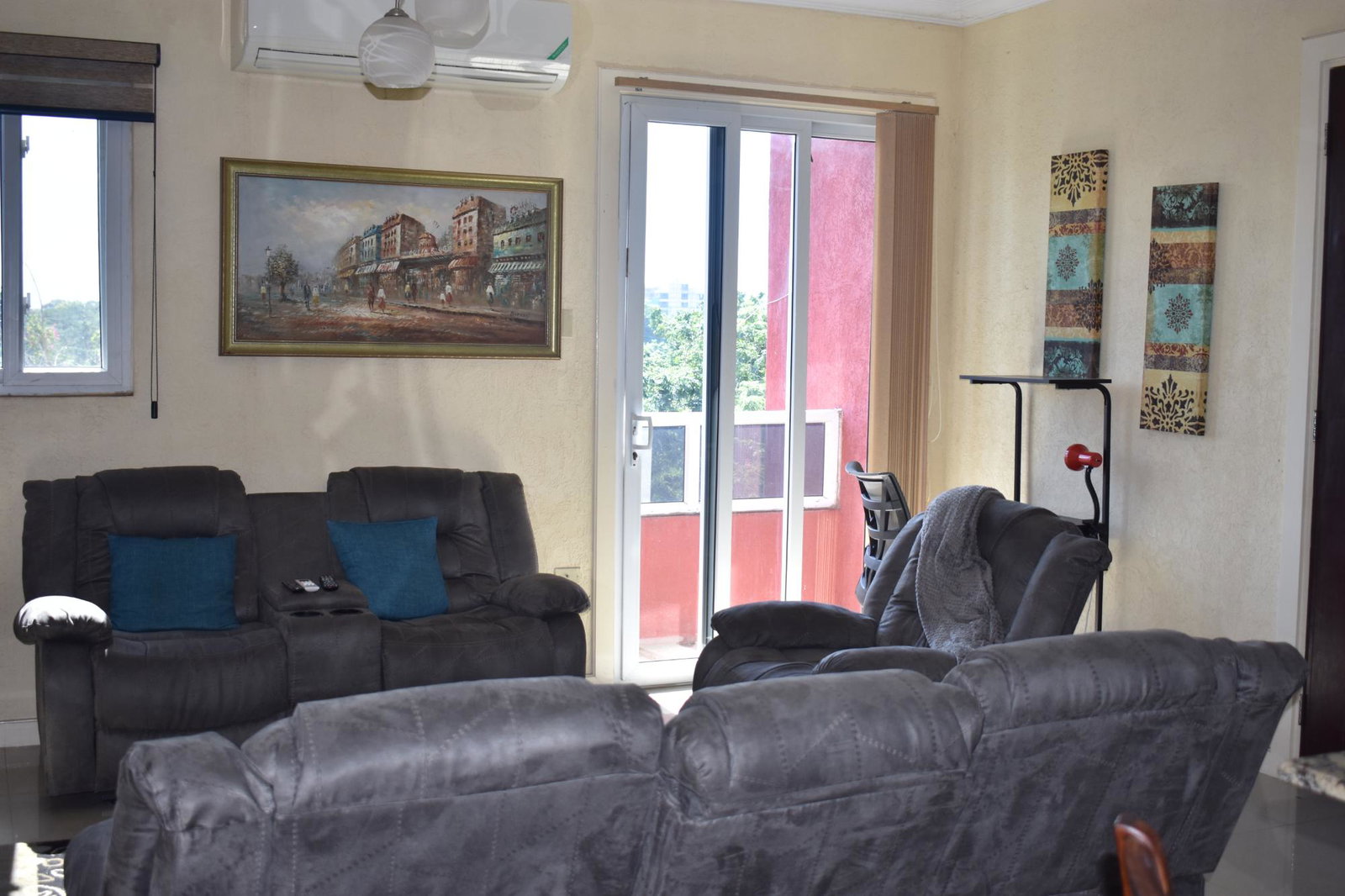 Twelfth image of 41-9-11 Washington Drive, Kingsto in Kingston 10, St. Andrew, Jamaica - property is For Rent