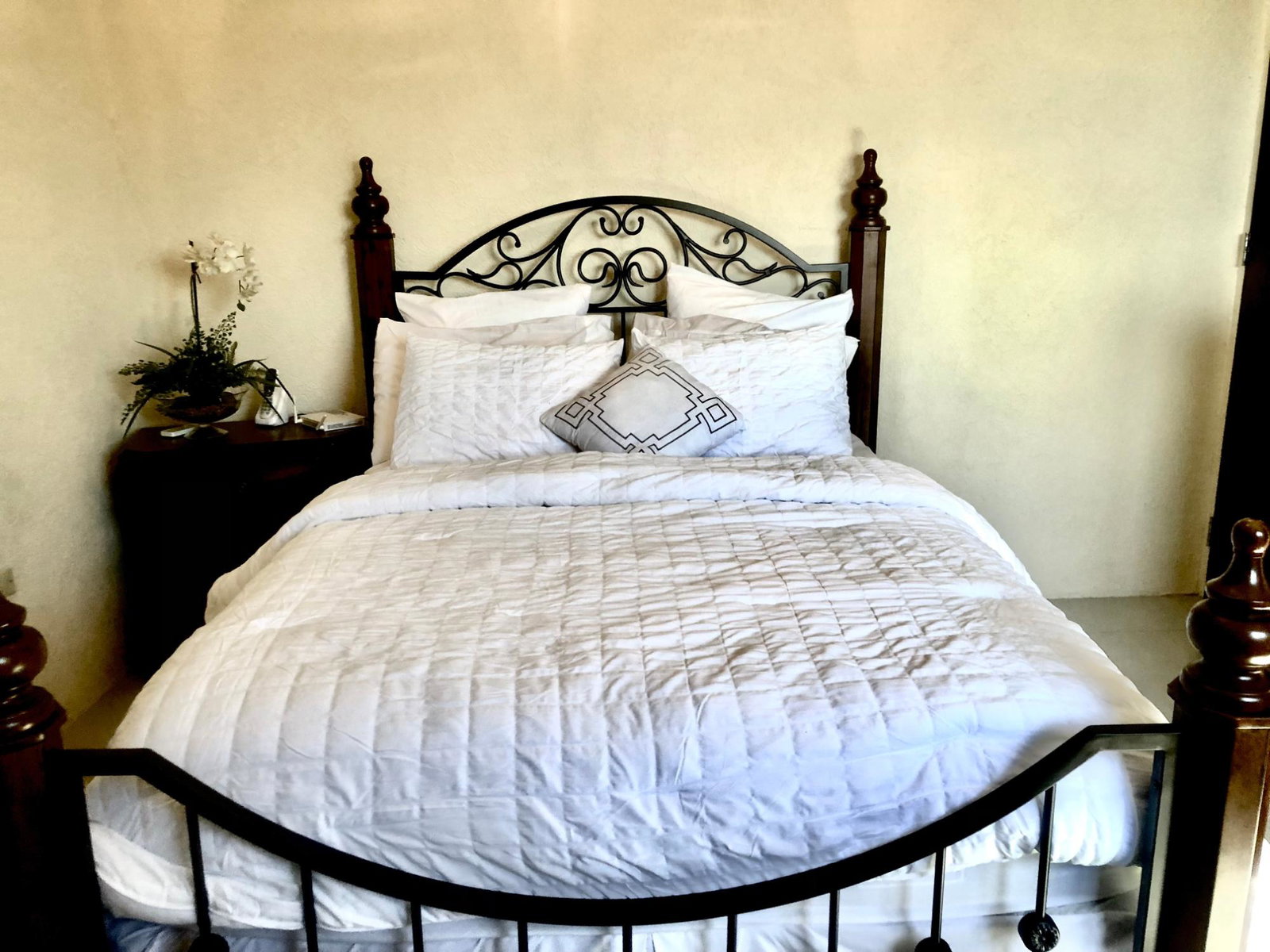 Fourteenth image of 41-9-11 Washington Drive, Kingsto in Kingston 10, St. Andrew, Jamaica - property is For Rent