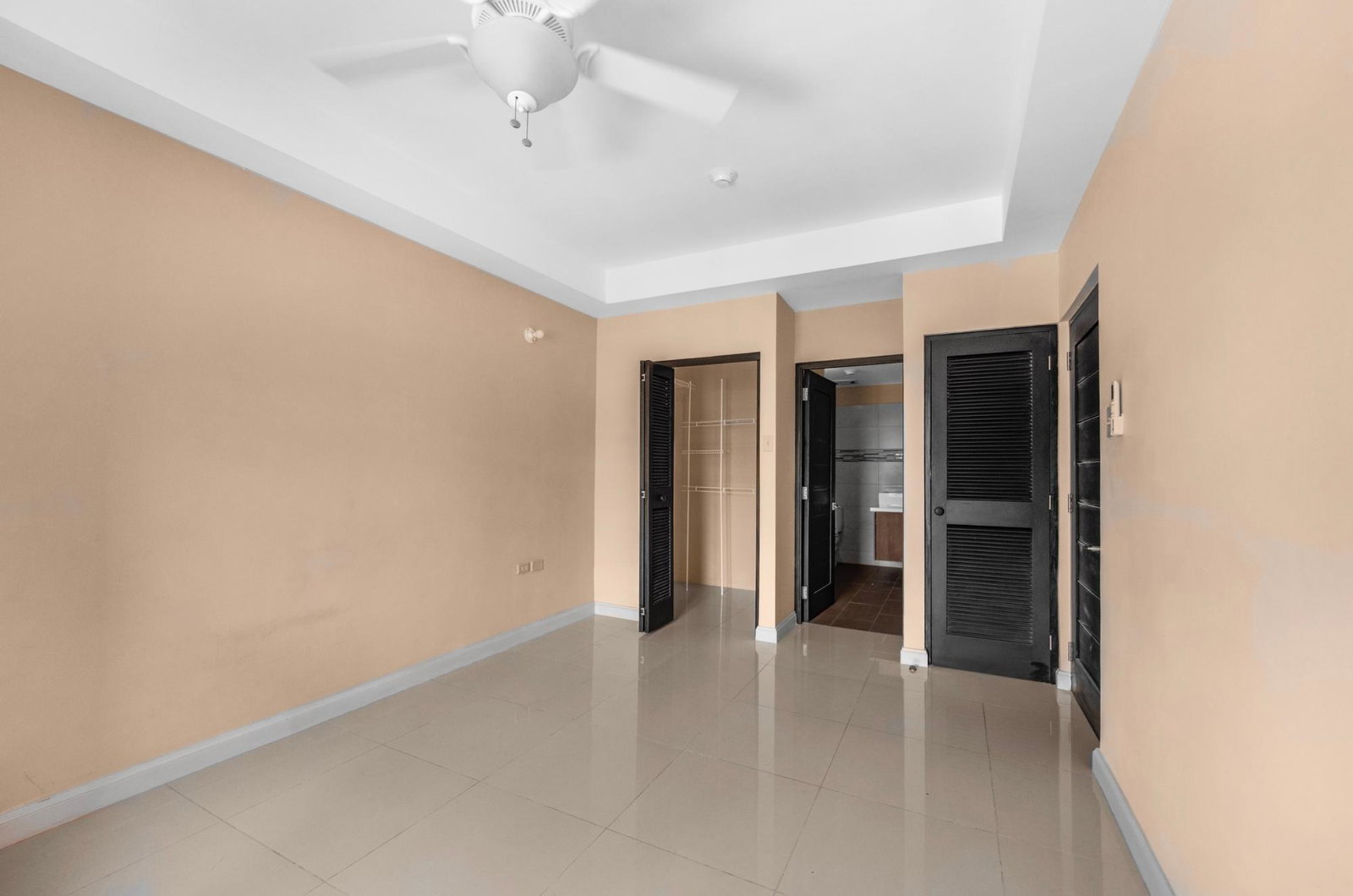 Elegant-1-Bed-Apartment-for-Rent-at-Ruthven-Towers-St.-Andrew-Jamaica Seventeenth image of 606-1-3 Ruthven Road in Kingston 10, St. Andrew, Jamaica - property is For Rent