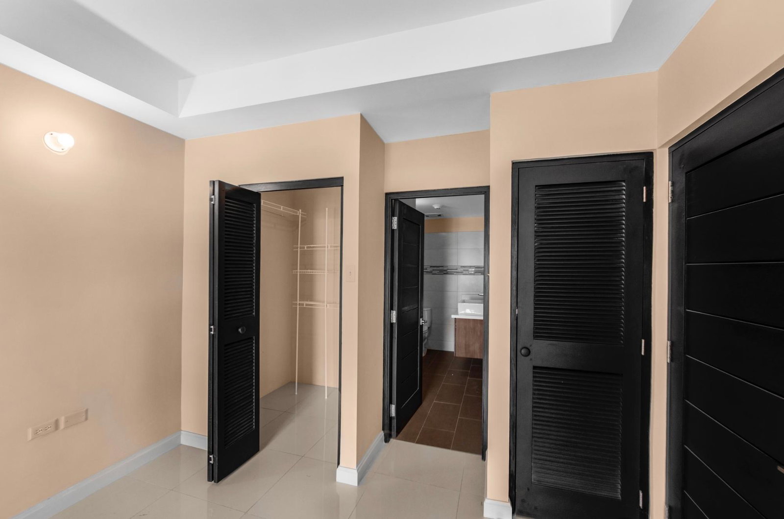 Elegant-1-Bed-Apartment-for-Rent-at-Ruthven-Towers-St.-Andrew-Jamaica Eighteenth image of 606-1-3 Ruthven Road in Kingston 10, St. Andrew, Jamaica - property is For Rent