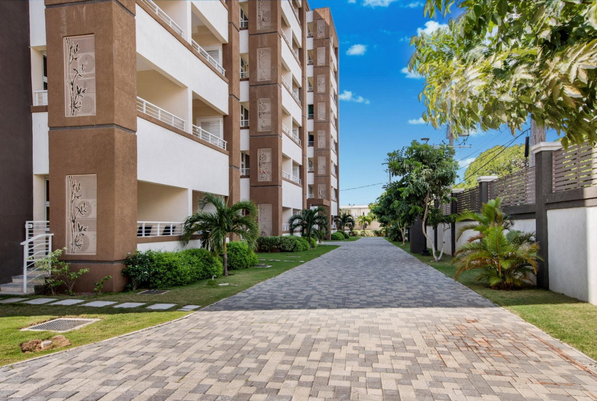 Twenty-Second image of 606-1-3 Ruthven Road in Kingston 10, St. Andrew, Jamaica - property is For Rent