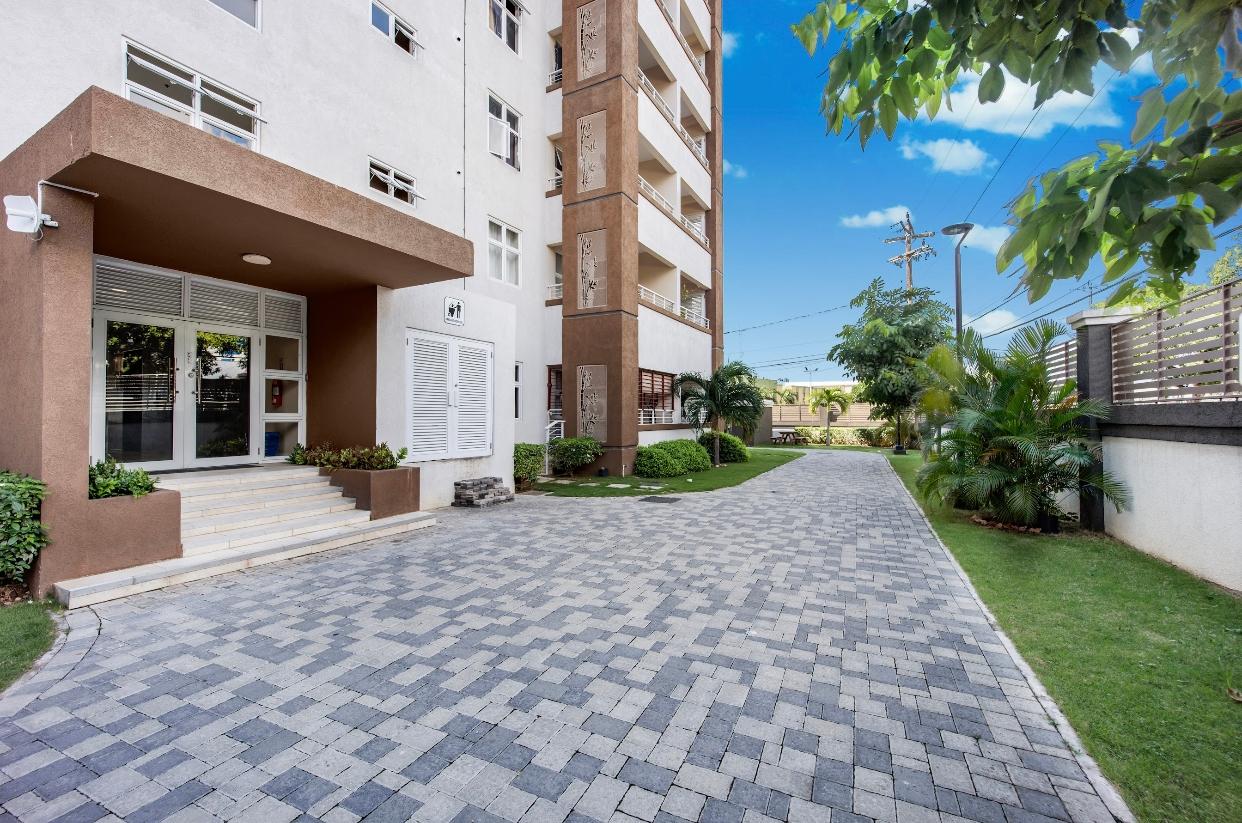 Elegant-1-Bed-Apartment-for-Rent-at-Ruthven-Towers-St.-Andrew-Jamaica Twenty-Third image of 606-1-3 Ruthven Road in Kingston 10, St. Andrew, Jamaica - property is For Rent