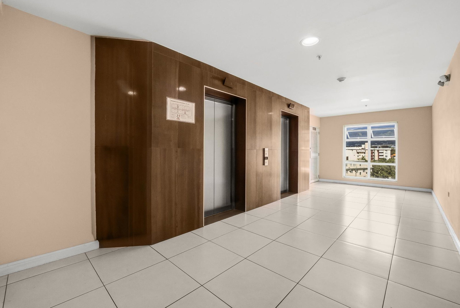 Elegant-1-Bed-Apartment-for-Rent-at-Ruthven-Towers-St.-Andrew-Jamaica Fourth image of 606-1-3 Ruthven Road in Kingston 10, St. Andrew, Jamaica - property is For Rent