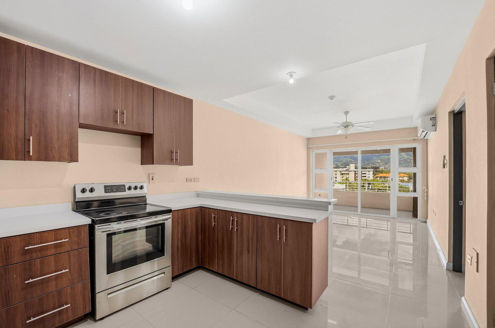 Elegant-1-Bed-Apartment-for-Rent-at-Ruthven-Towers-St.-Andrew-Jamaica Ninth image of 606-1-3 Ruthven Road in Kingston 10, St. Andrew, Jamaica - property is For Rent