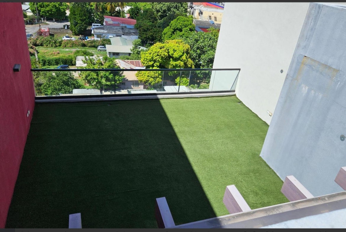 Twenty-Sixth image of 302-11a Waterloo Avenue in Kingston 10, St. Andrew, Jamaica - property is For Rent