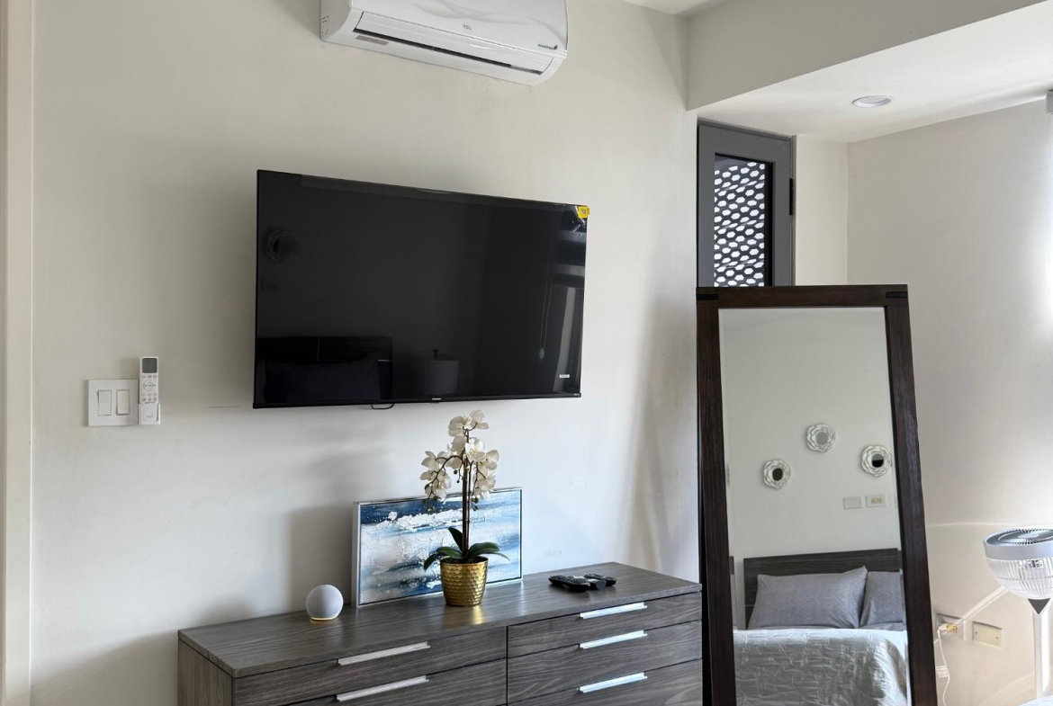 Tenth image of 302-11a Waterloo Avenue in Kingston 10, St. Andrew, Jamaica - property is For Rent