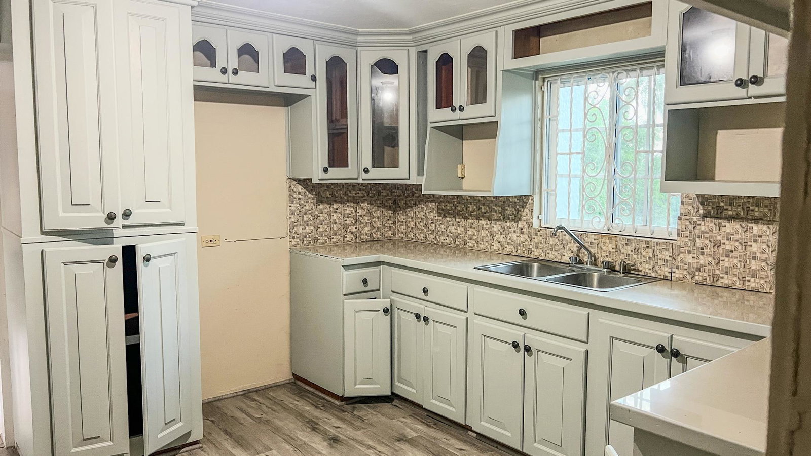Tenth image of 42 Unity Hall|daniela Drive in Unity Hall, St. James, Jamaica - property is For Rent