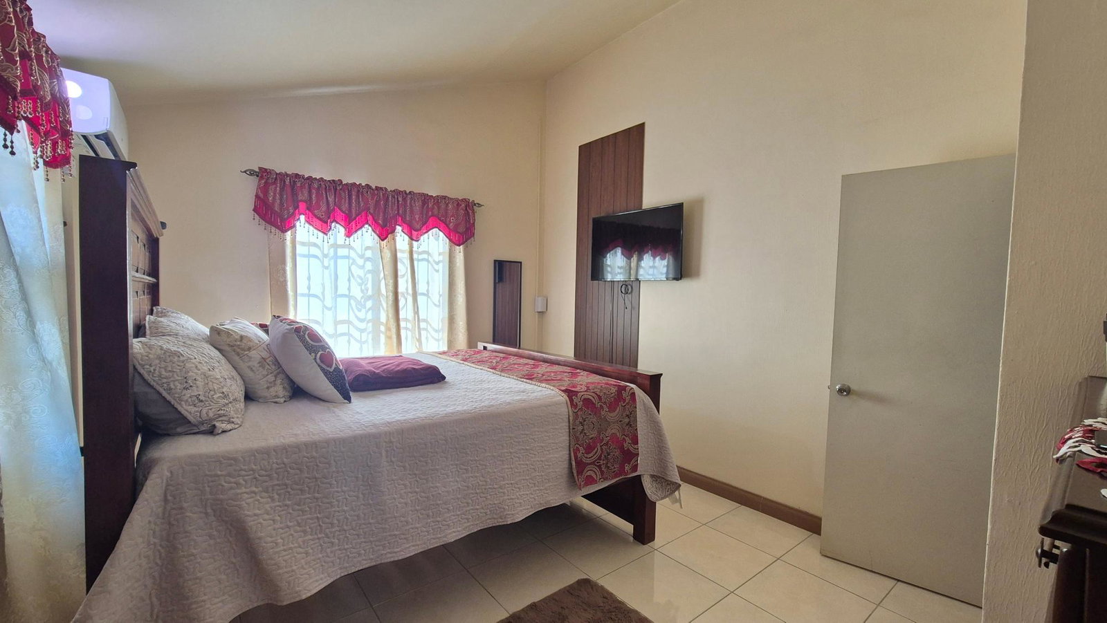 Elegant-Furnished-House-for-Rent-in-New-Harbor-Village-St.-Catherine-Jamaica Twelfth image of 237 New Harbor Village 3 Phas in Old Harbour, St. Catherine, Jamaica - property is For Rent