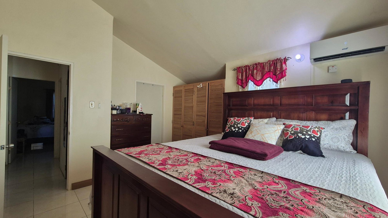 Elegant-Furnished-House-for-Rent-in-New-Harbor-Village-St.-Catherine-Jamaica Fourteenth image of 237 New Harbor Village 3 Phas in Old Harbour, St. Catherine, Jamaica - property is For Rent