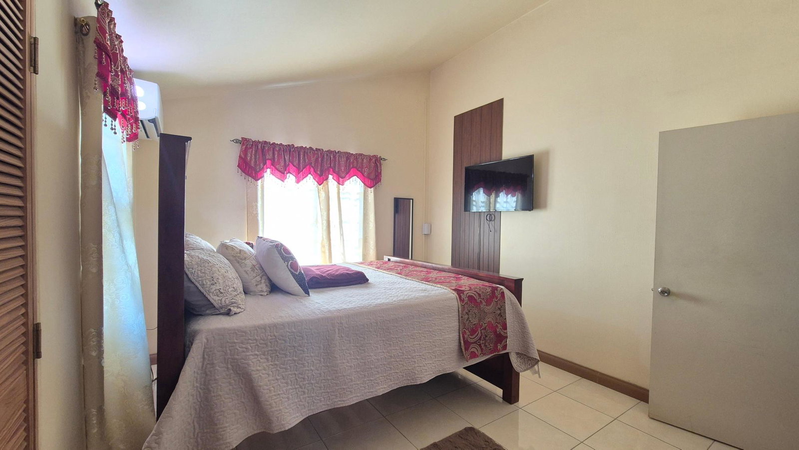 Elegant-Furnished-House-for-Rent-in-New-Harbor-Village-St.-Catherine-Jamaica Fifteenth image of 237 New Harbor Village 3 Phas in Old Harbour, St. Catherine, Jamaica - property is For Rent