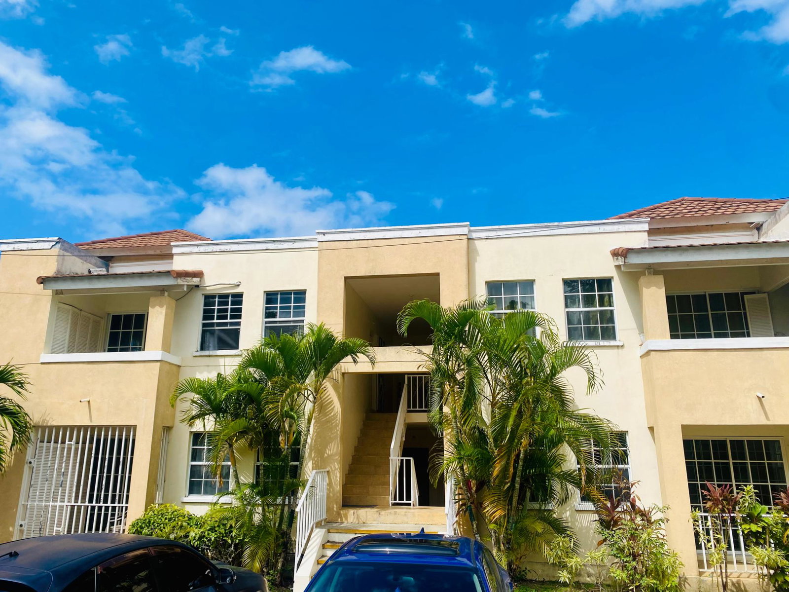 Fully-Furnished-1-Bedroom-Apartment-for-Rent-in-Huddersfield-Estate-St.-Mary-Jamaica Second image of Huddersfield Estate, Towe in Tower Isle, St. Mary, Jamaica - property is For Rent
