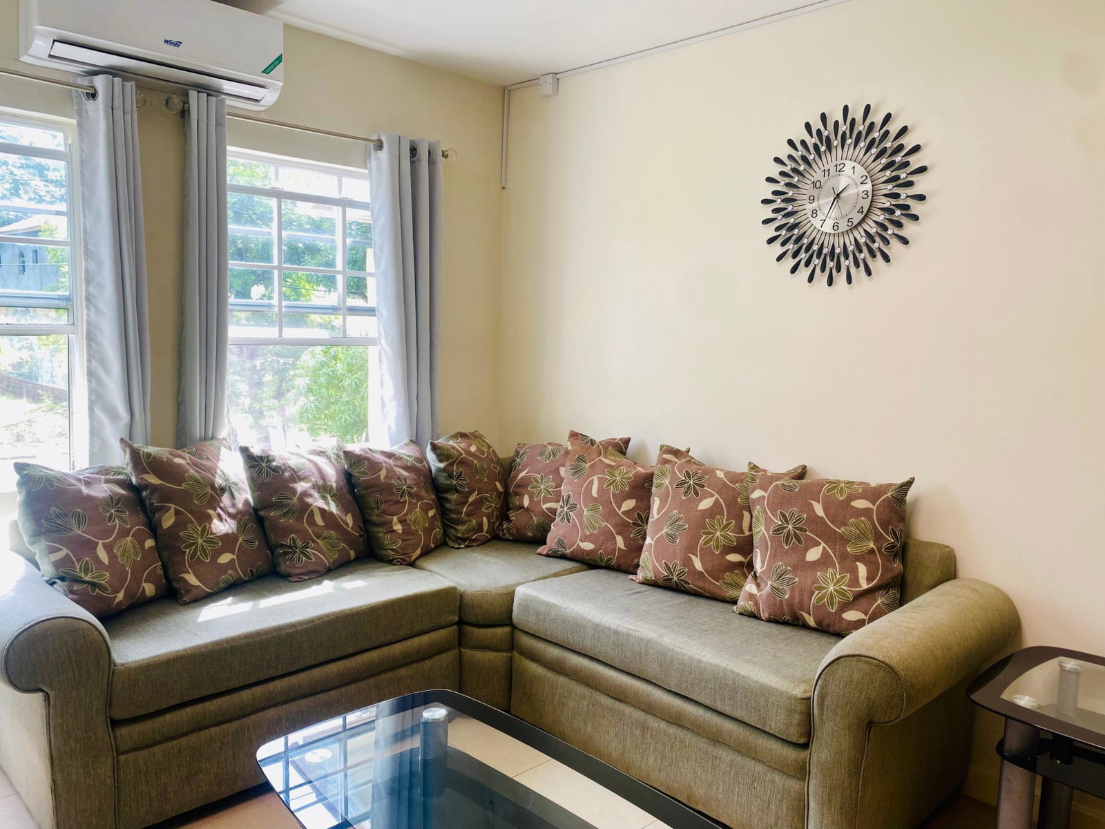 Fully-Furnished-1-Bedroom-Apartment-for-Rent-in-Huddersfield-Estate-St.-Mary-Jamaica Fifth image of Huddersfield Estate, Towe in Tower Isle, St. Mary, Jamaica - property is For Rent