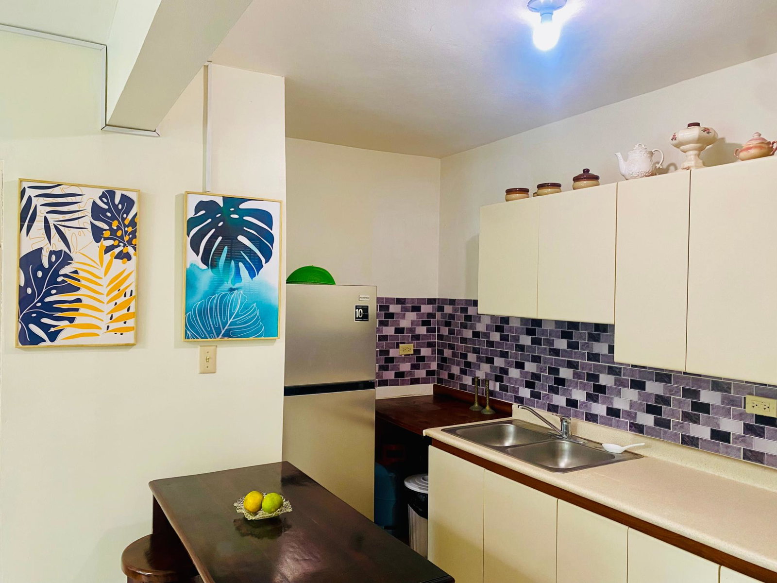 Fully-Furnished-1-Bedroom-Apartment-for-Rent-in-Huddersfield-Estate-St.-Mary-Jamaica Seventh image of Huddersfield Estate, Towe in Tower Isle, St. Mary, Jamaica - property is For Rent