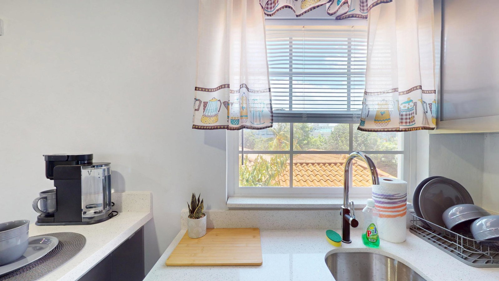 Fully-Furnished-1-Bedroom-Apartment-for-Rent-in-New-Kingston-St.-Andrew Eleventh image of 1-5 Pawsey Close in Kingston 5, St. Andrew, Jamaica - property is For Rent