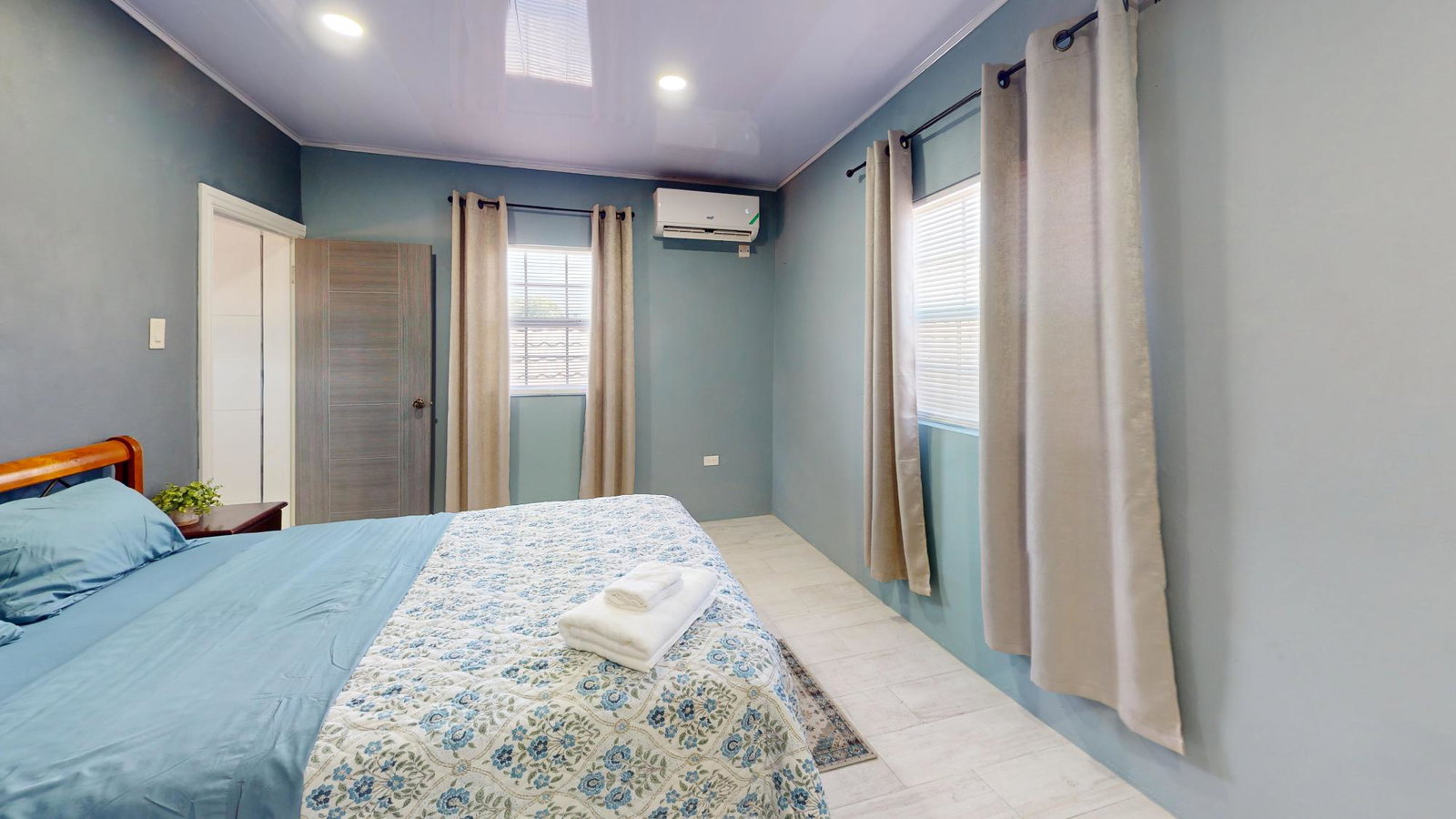 Fully-Furnished-1-Bedroom-Apartment-for-Rent-in-New-Kingston-St.-Andrew Eighth image of 1-5 Pawsey Close in Kingston 5, St. Andrew, Jamaica - property is For Rent