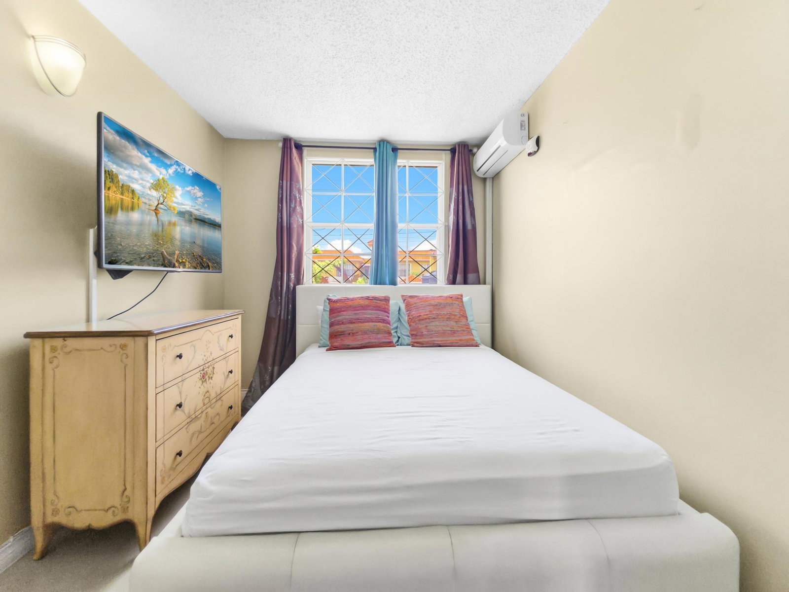 Fully-Furnished-2-Bedroom-Apartment-for-Rent-at-Surbiton-Mansion-Kingston-Jamaica Sixth image of 19-14 Surbiton Road in Kingston 10, St. Andrew, Jamaica - property is For Rent