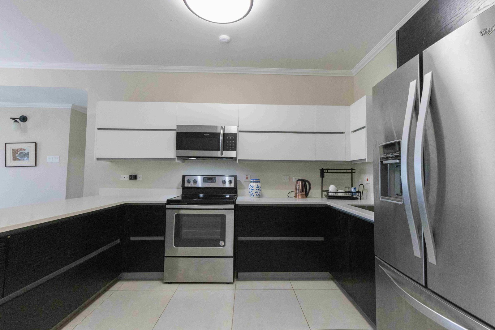 Fully-Furnished-2-Bedroom-Apartment-for-Rent-in-Cherry-Gardens-St.-Andrew-Jamaica Second image of 21c-16 Garden Close in Kingston 8, St. Andrew, Jamaica - property is For Rent