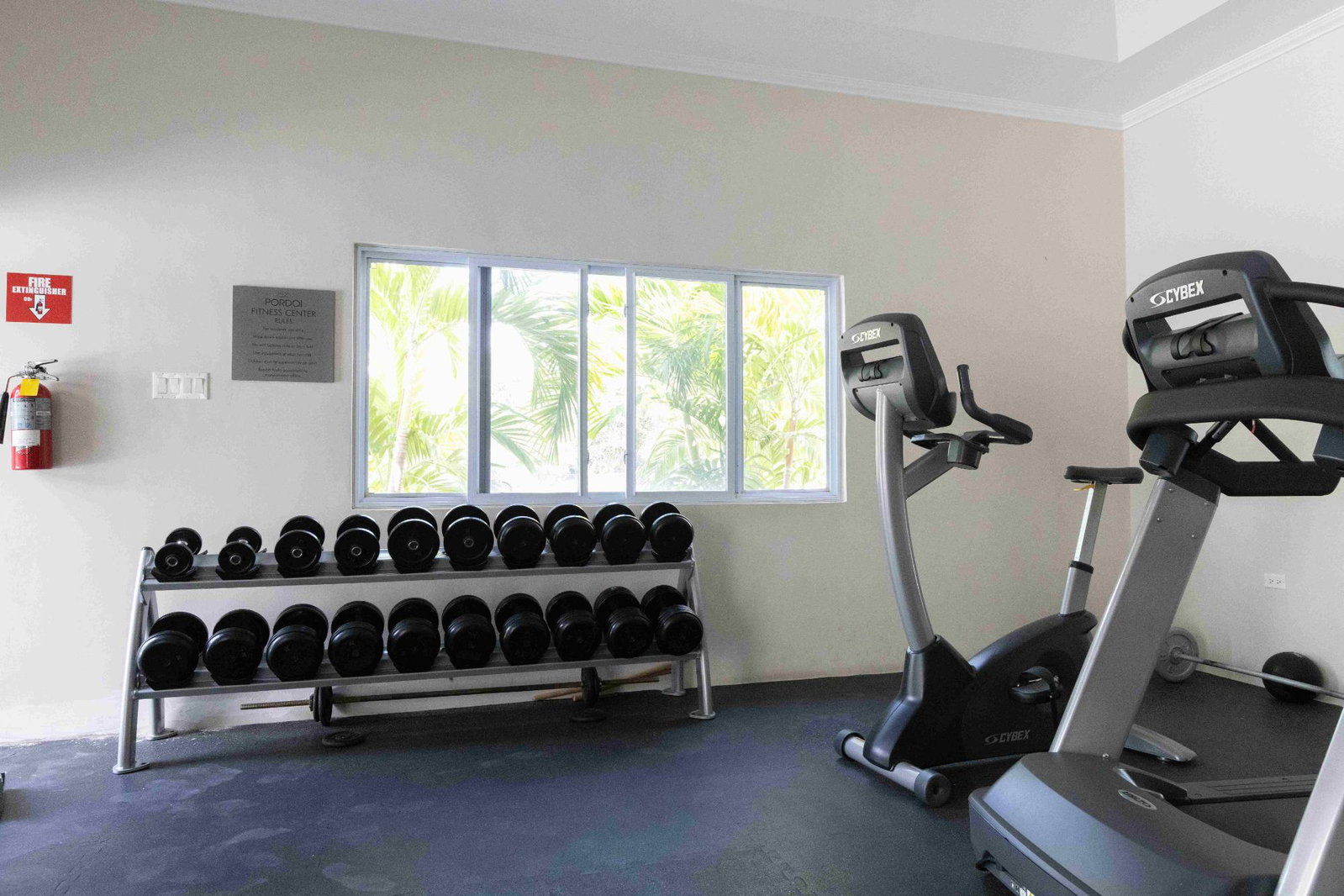 Fully-Furnished-2-Bedroom-Apartment-for-Rent-in-Cherry-Gardens-St.-Andrew-Jamaica Sixteenth image of 21c-16 Garden Close in Kingston 8, St. Andrew, Jamaica - property is For Rent
