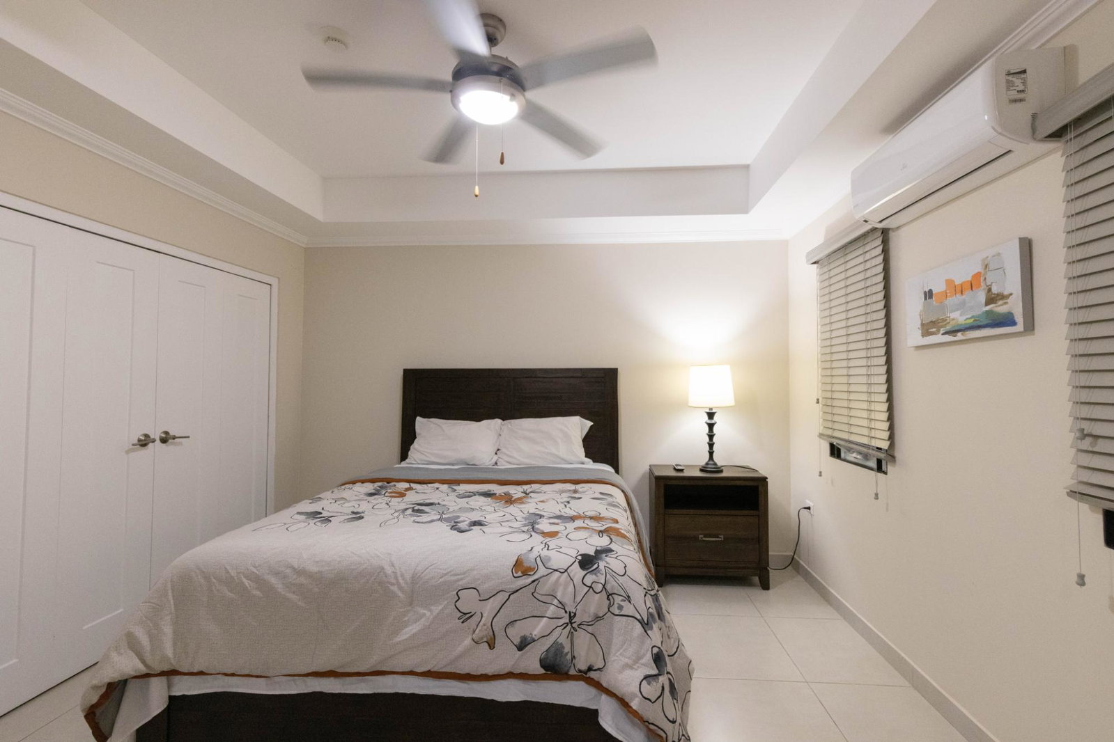 Fully-Furnished-2-Bedroom-Apartment-for-Rent-in-Cherry-Gardens-St.-Andrew-Jamaica Fifth image of 21c-16 Garden Close in Kingston 8, St. Andrew, Jamaica - property is For Rent