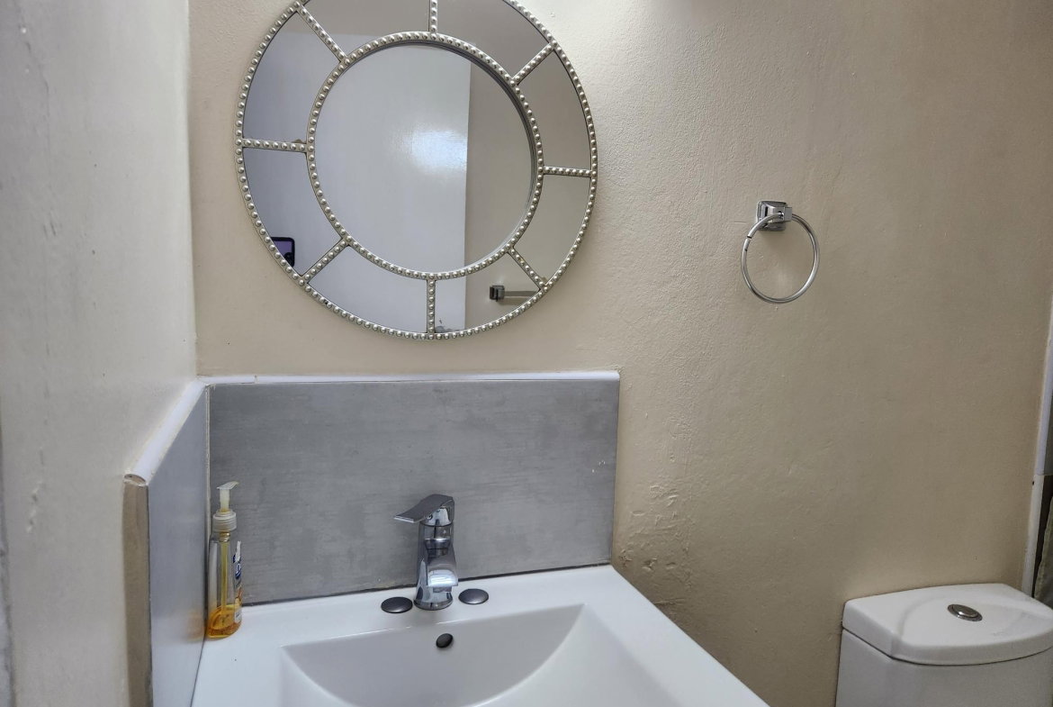 Sixth image of e 503-114 1/2 Constant Spring Road. Kgn in Kingston 8, St. Andrew, Jamaica - property is For Rent