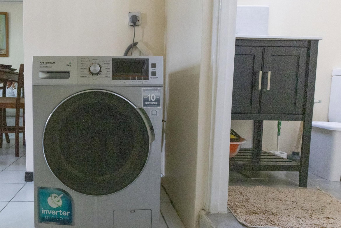Seventh image of e 503-114 1/2 Constant Spring Road. Kgn in Kingston 8, St. Andrew, Jamaica - property is For Rent