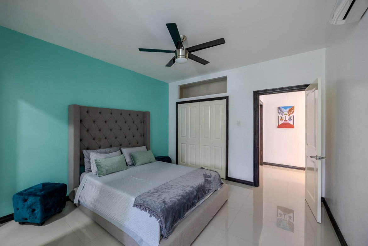 Seventeenth image of 11-19 Merrivale Avenue in Kingston 8, St. Andrew, Jamaica - property is For Rent