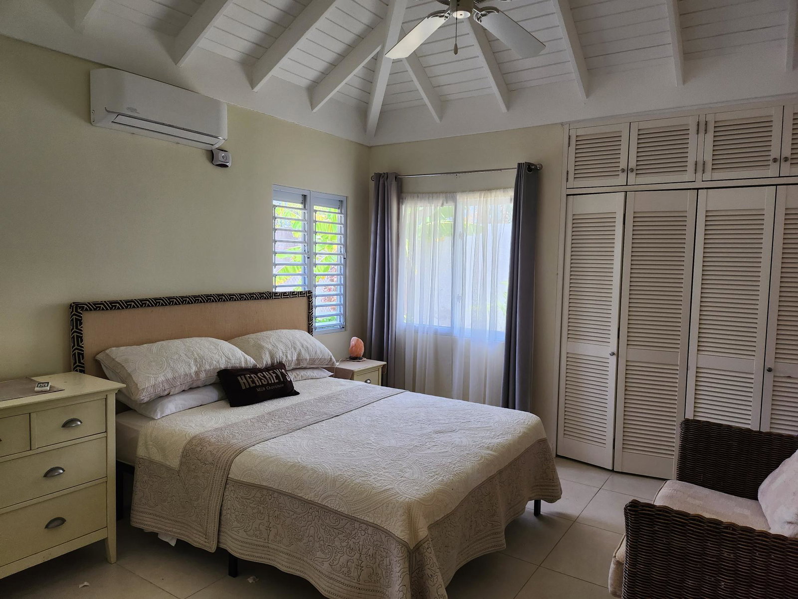 Fully-Furnished-3-Bedroom-House-for-Rent-in-Coolshades-Richmond-Estate-St.-Ann-Jamaica Fourth image of 601 Breadfruit Avenue, Coolsh in Richmond, St. Ann, Jamaica - property is For Rent