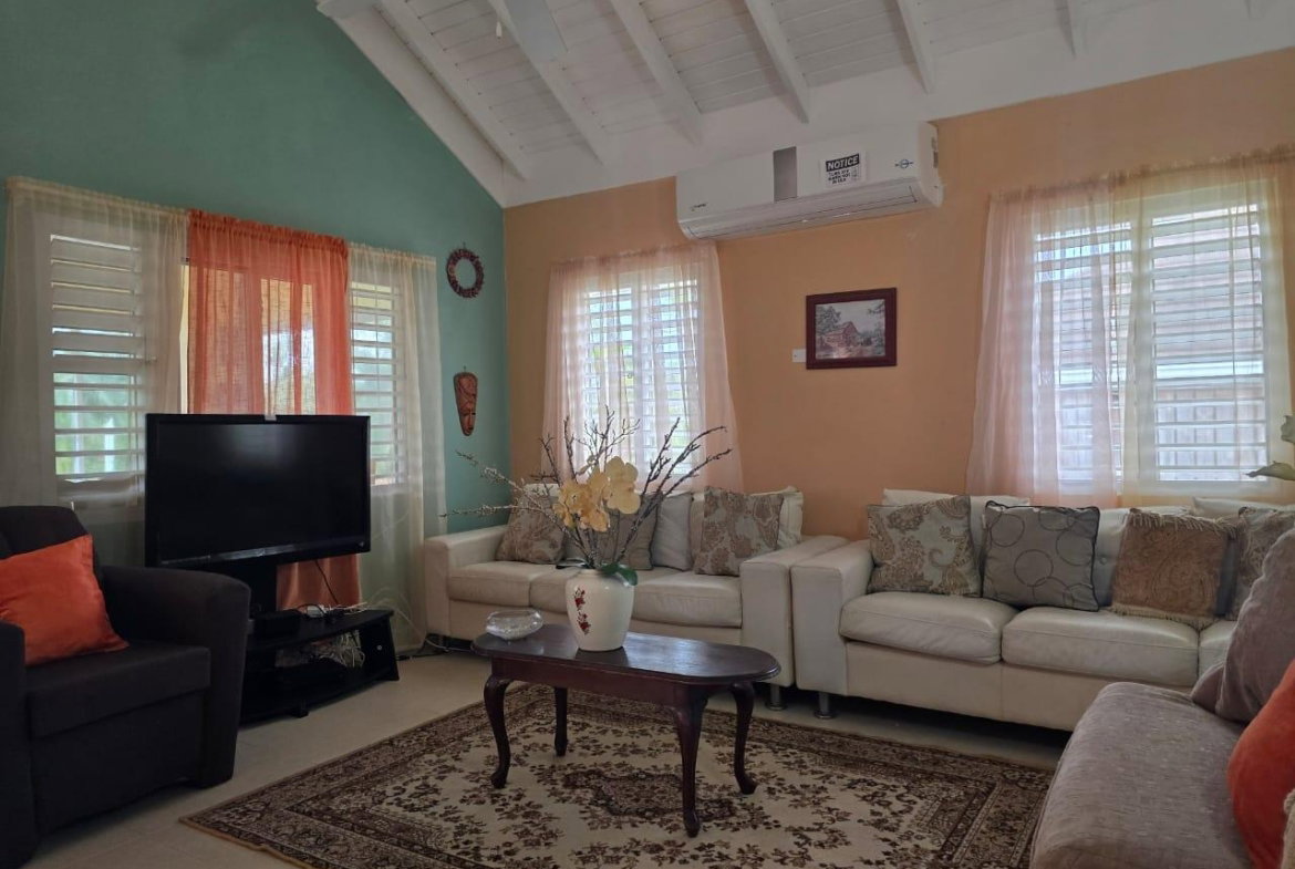 Fifth image of 106 Gardenia Avenue in Richmond, St. Ann, Jamaica - property is For Rent