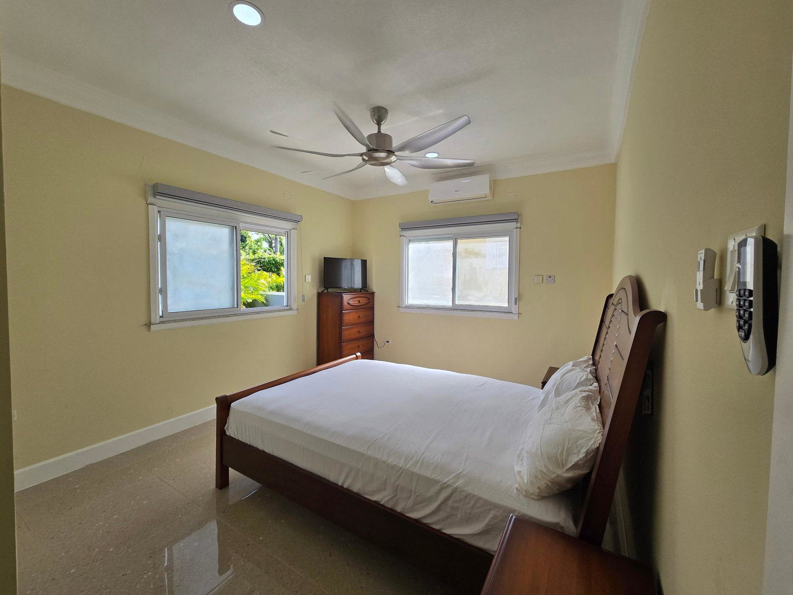 Fully-Furnished-4-Bedroom-Bungalow-for-Rent-in-Marina-Villas-St.-Ann-Jamaica Eleventh image of 88 Marina Villas in Drax Hall Estate, St. Ann, Jamaica - property is For Rent
