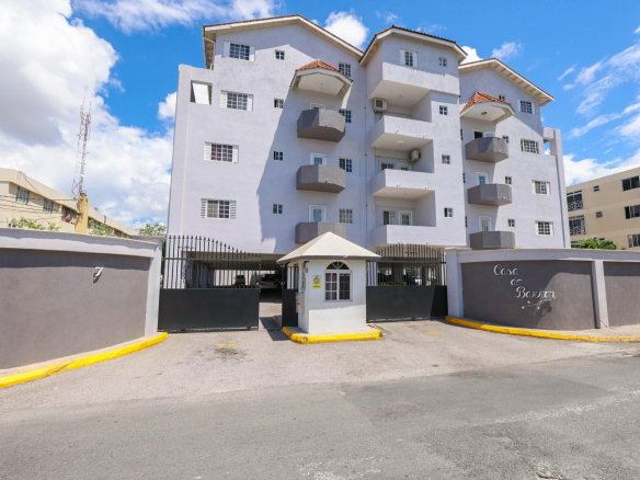 First image of 40-7 Kensington Crescent in Kingston 5, St. Andrew, Jamaica - property is For Rent
