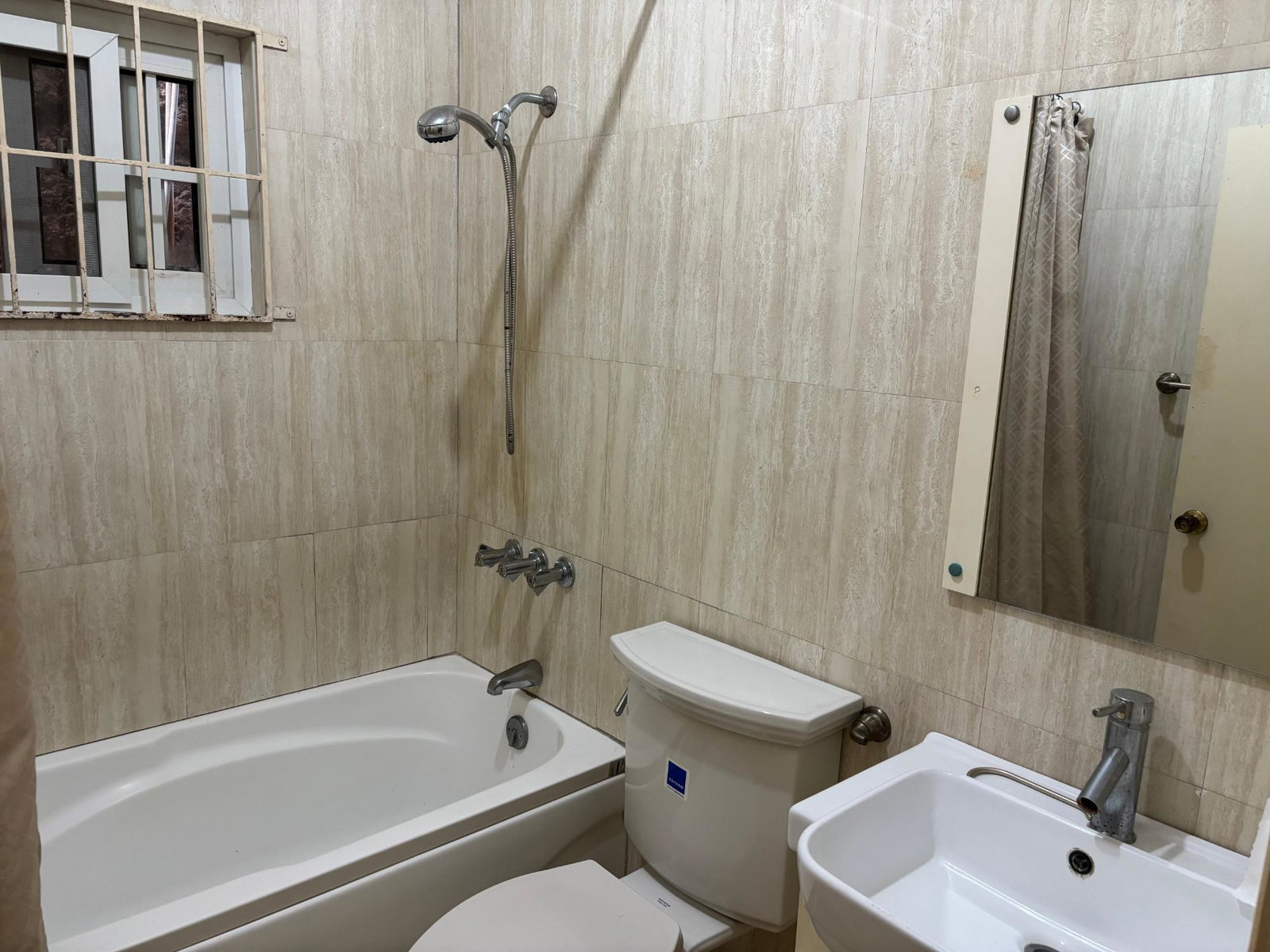 Ninth image of 6-63 Brentwood Terrace in Red Hills, St. Andrew, Jamaica - property is For Rent