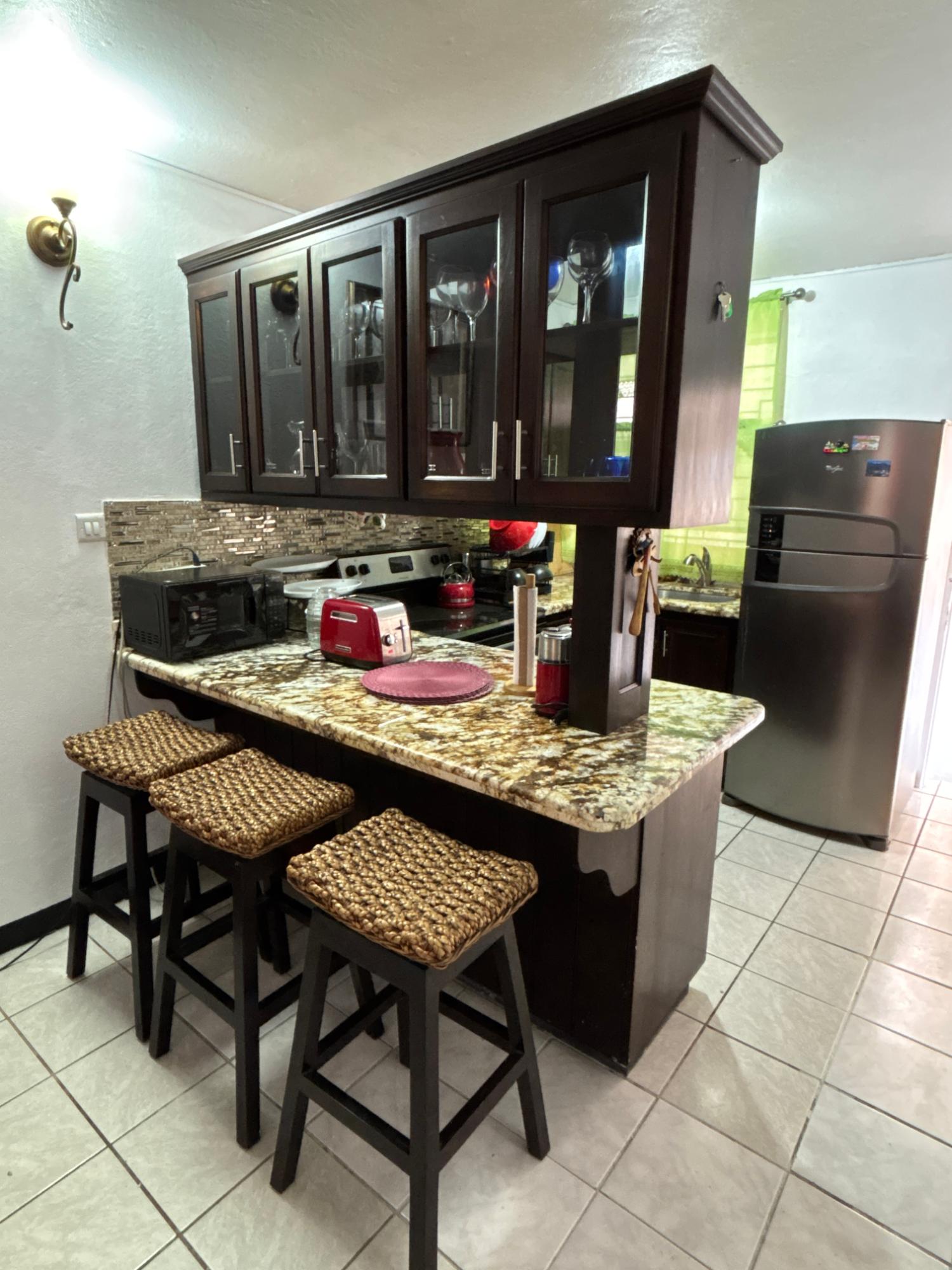 Furnished-2-Bedroom-Apartment-for-Rent-in-Oxford-Manor-New-Kingston-St.-Andrew Second image of 101a-16 Oxford Road in Kingston 5, St. Andrew, Jamaica - property is For Rent