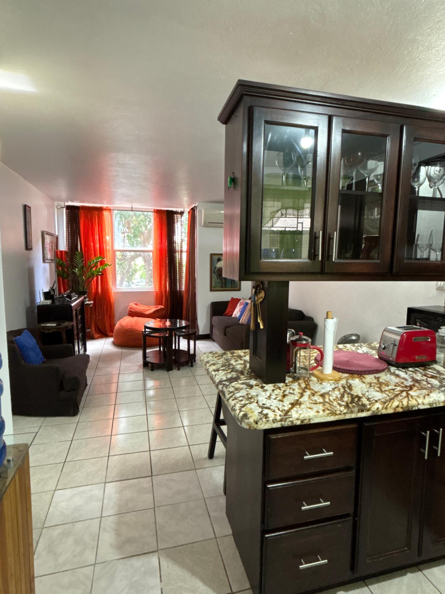 Furnished-2-Bedroom-Apartment-for-Rent-in-Oxford-Manor-New-Kingston-St.-Andrew Eleventh image of 101a-16 Oxford Road in Kingston 5, St. Andrew, Jamaica - property is For Rent