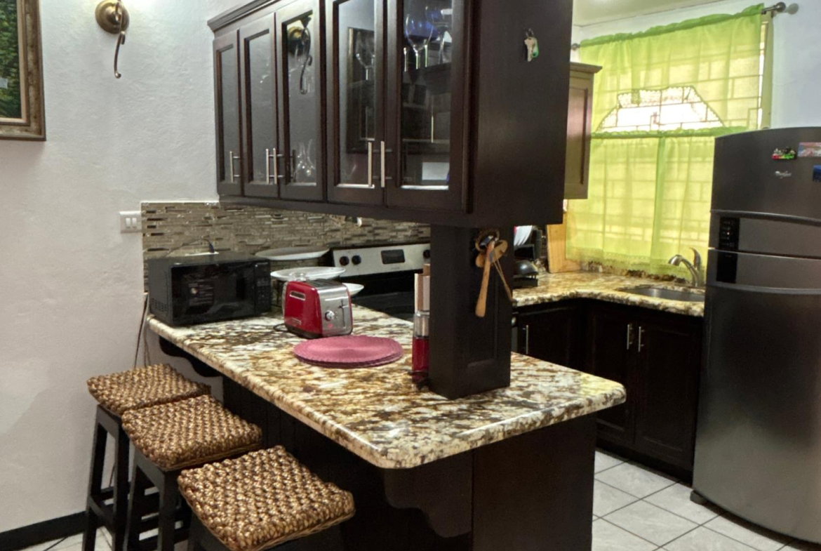 Thirteenth image of 101a-16 Oxford Road in Kingston 5, St. Andrew, Jamaica - property is For Rent