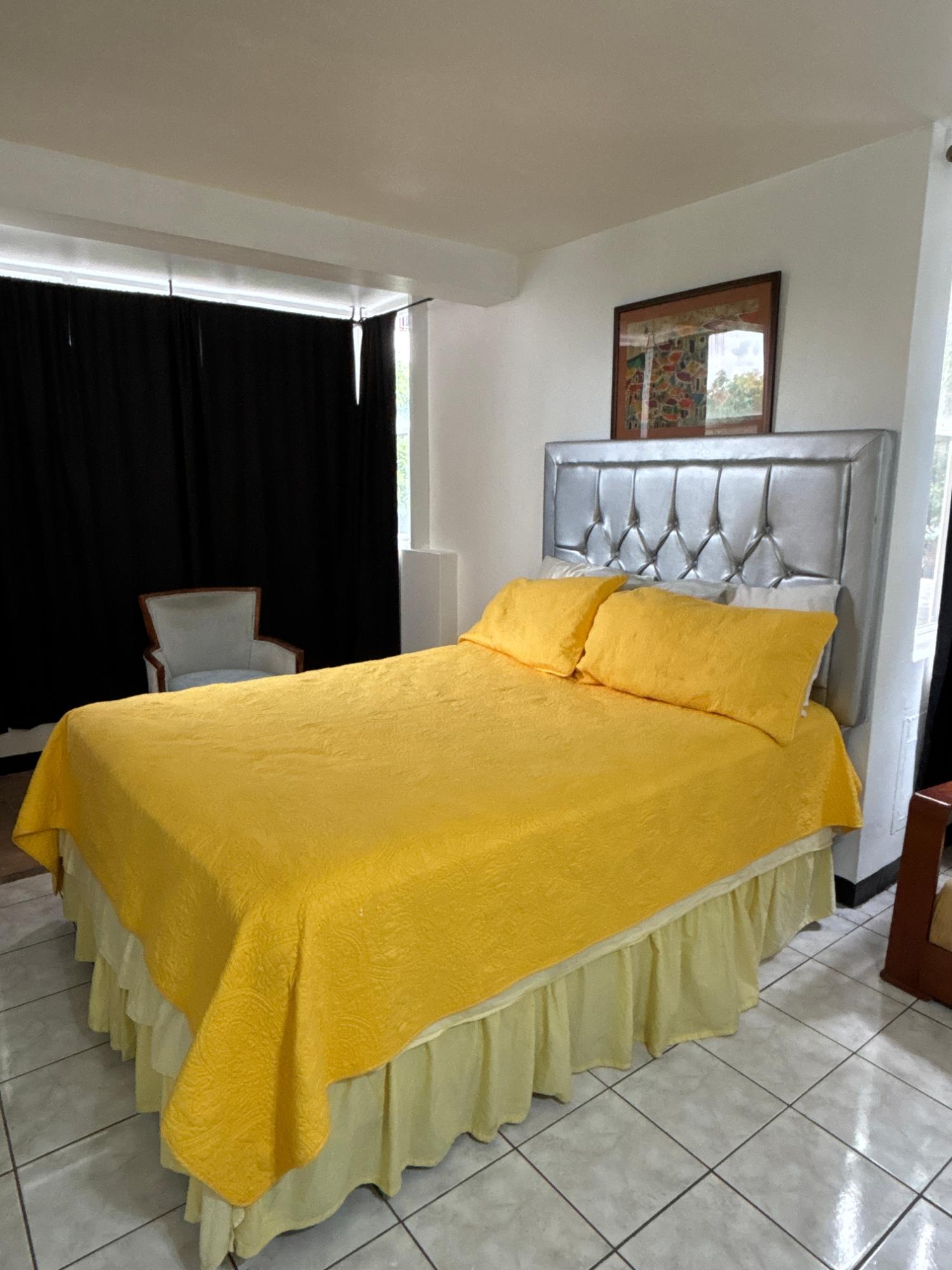 Furnished-2-Bedroom-Apartment-for-Rent-in-Oxford-Manor-New-Kingston-St.-Andrew Sixteenth image of 101a-16 Oxford Road in Kingston 5, St. Andrew, Jamaica - property is For Rent