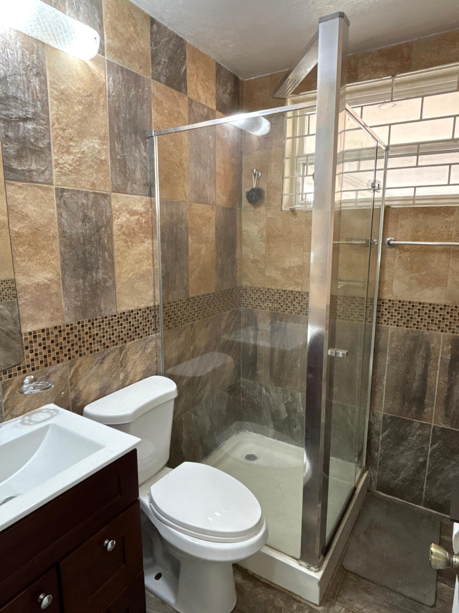 Furnished-2-Bedroom-Apartment-for-Rent-in-Oxford-Manor-New-Kingston-St.-Andrew Twenty-Second image of 101a-16 Oxford Road in Kingston 5, St. Andrew, Jamaica - property is For Rent