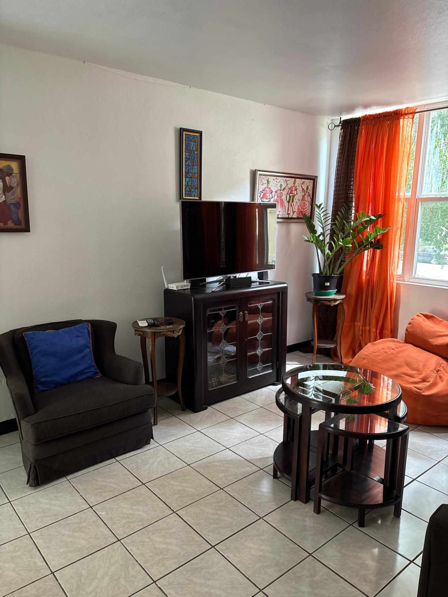 Furnished-2-Bedroom-Apartment-for-Rent-in-Oxford-Manor-New-Kingston-St.-Andrew Twenty-Fourth image of 101a-16 Oxford Road in Kingston 5, St. Andrew, Jamaica - property is For Rent
