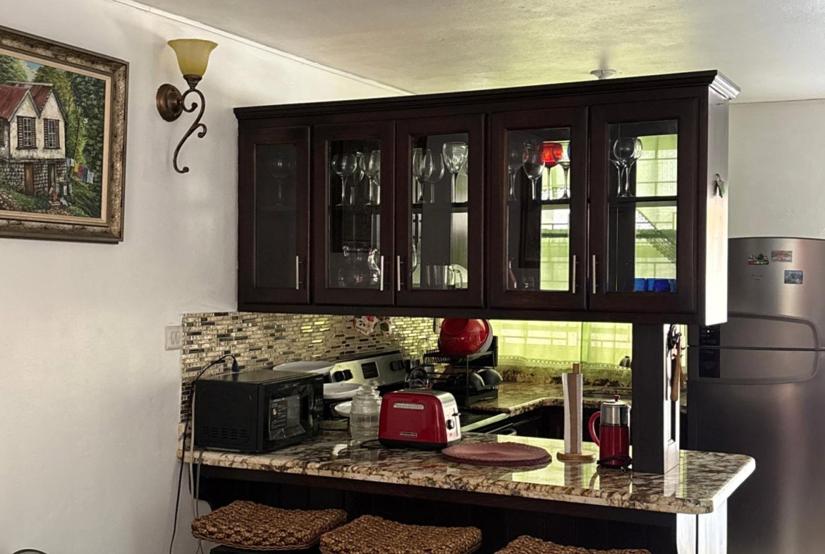 Fourth image of 101a-16 Oxford Road in Kingston 5, St. Andrew, Jamaica - property is For Rent