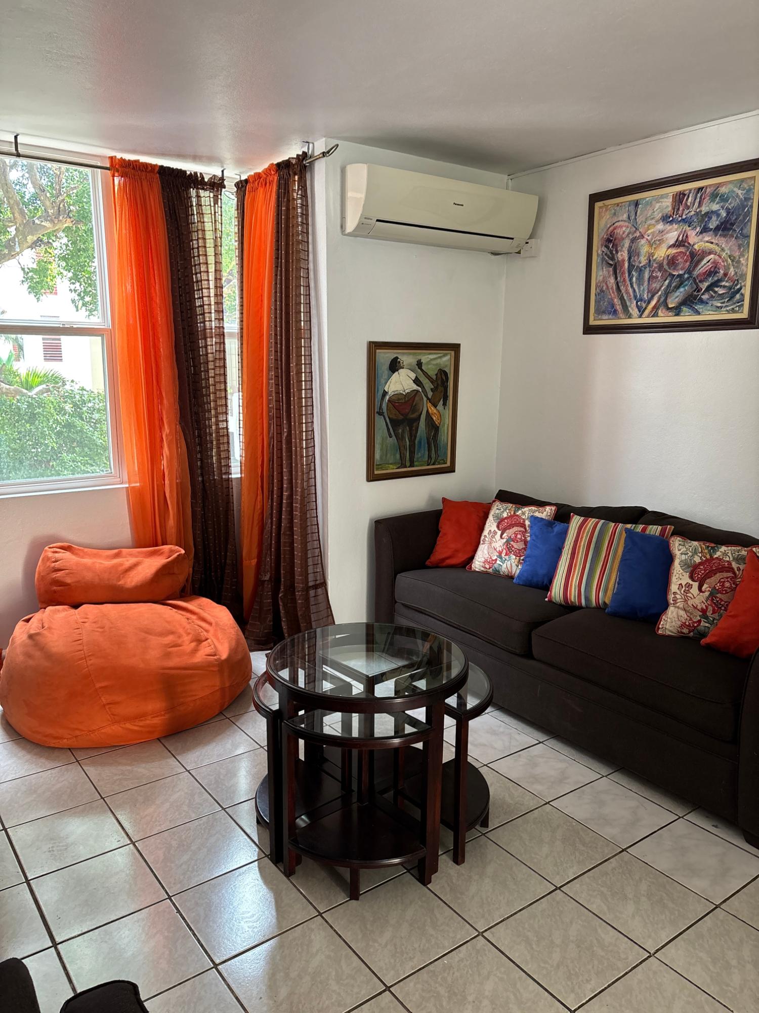 Furnished-2-Bedroom-Apartment-for-Rent-in-Oxford-Manor-New-Kingston-St.-Andrew Eighth image of 101a-16 Oxford Road in Kingston 5, St. Andrew, Jamaica - property is For Rent