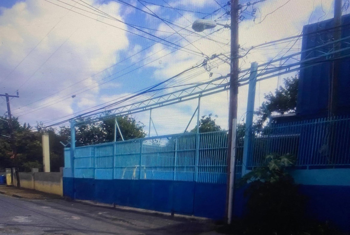 First image of 2c Toronto Avenue in Kingston 10, St. Andrew, Jamaica - property is For Sale
