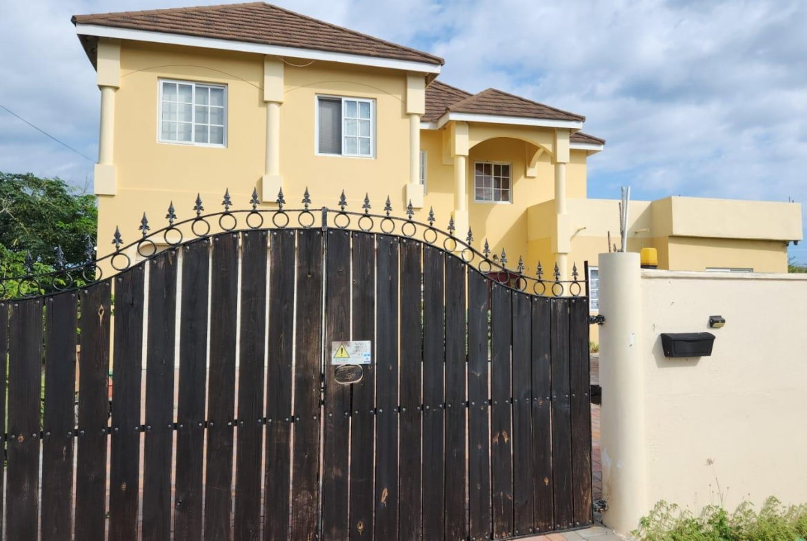 Eleventh image of 275 Sandhills Close,hellshire in Hellshire Heights, St. Catherine, Jamaica - property is For Rent